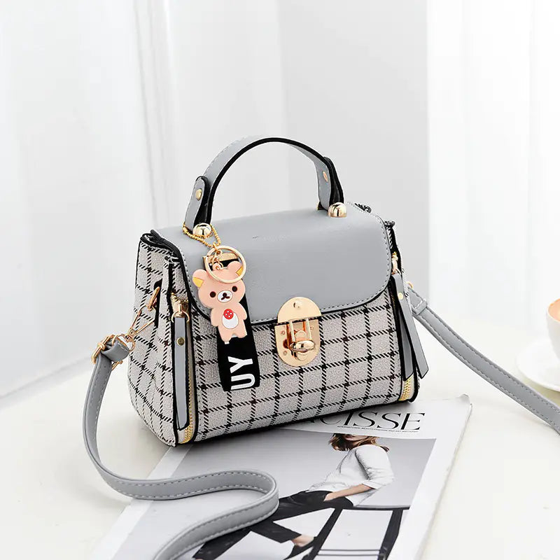 Fashionable Women's Handbag and Shoulder Bag