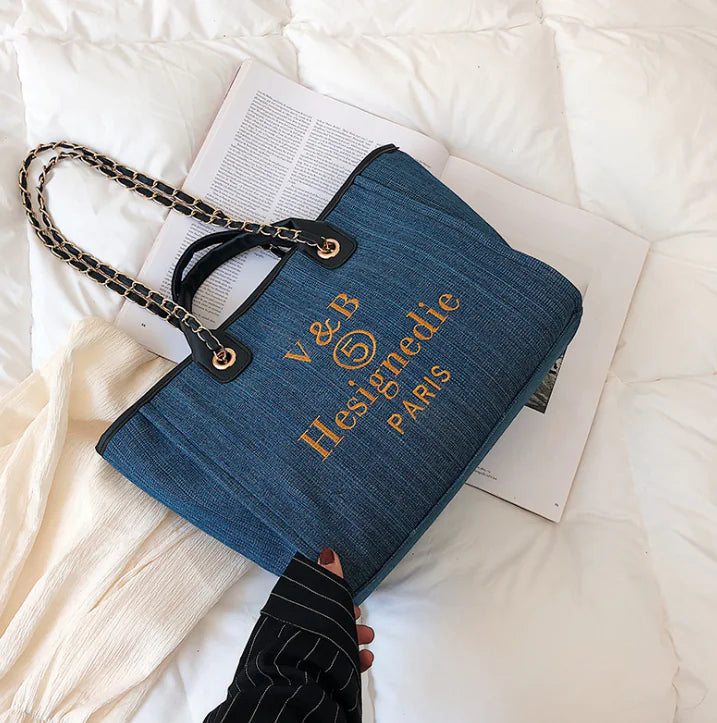 Canvas Tote Bag - Fashionable Shoulder Bag for Travel